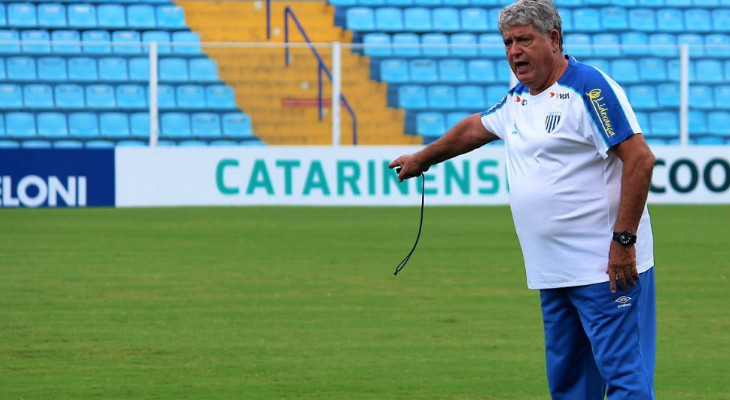  Geninho viu o Avaí perder a liderança do Catarinense, mas ainda tem mais vitórias e os melhores ataque e defesa!