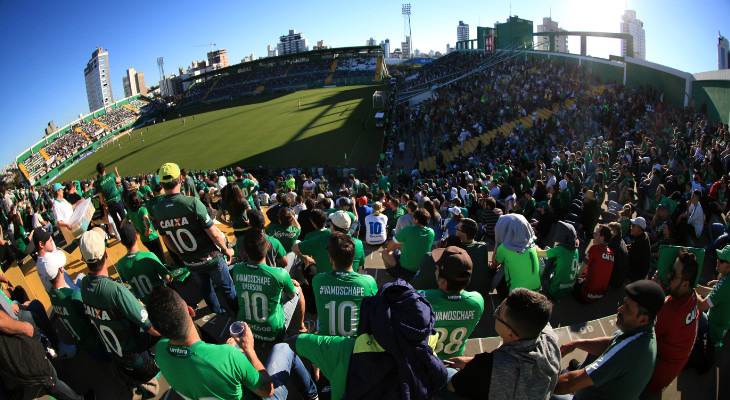  Torcedores da Chapecoense terão que acordar cedo em pleno domingo duas vezes seguidas pelo Brasileirão!