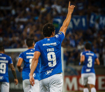  Fred fez hat-trick e colocou o Cruzeiro de novo nas oitavas de final!