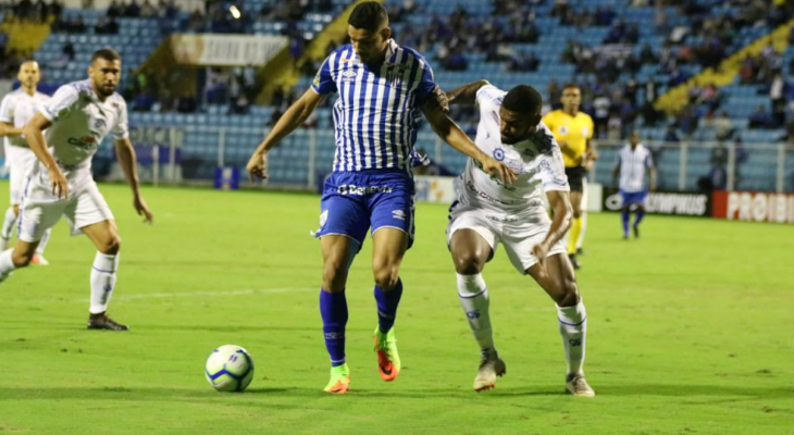  Avaí, isolado na lanterna, foi o primeiro clube rebaixado na Série A do Brasileirão em 2019!