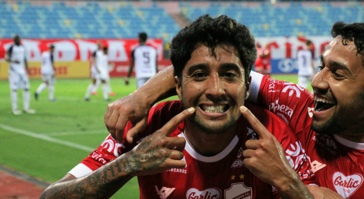  Vila Nova quer sorrir pela terceira vez na Série C do Brasileirão desde 2009!