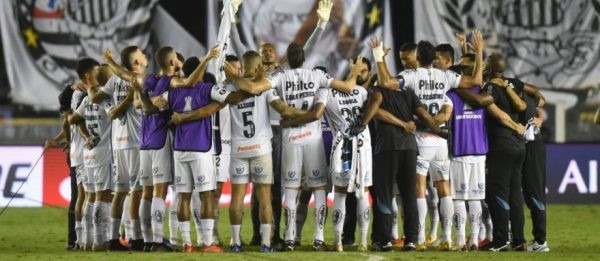  Santos não deu chance ao Boca Juniors e se garantiu na final da Libertadores!