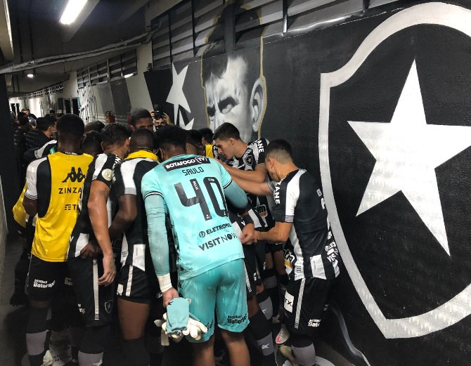  Botafogo voltou a tropeçar e foi rebaixado à Série B pela 3ª vez!