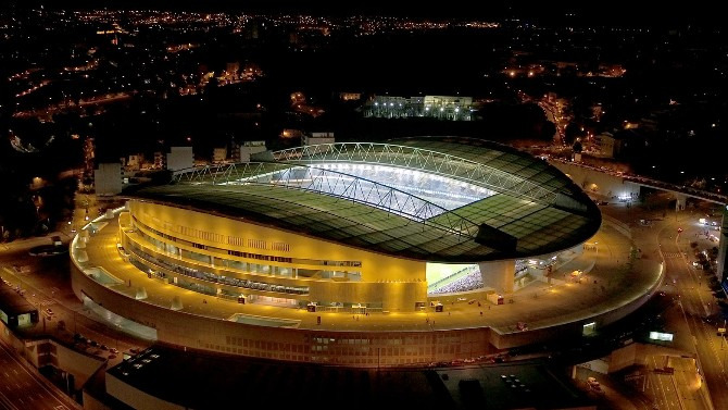  Estádio do Dragão receberá a final entre Manchester City e Chelsea pela UEFA Champions League!