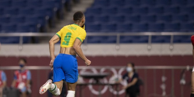 Invicto, Brasil pegará o México em busca de uma vaga na final para brigar pelo 2º ouro seguido nas Olimpíadas!