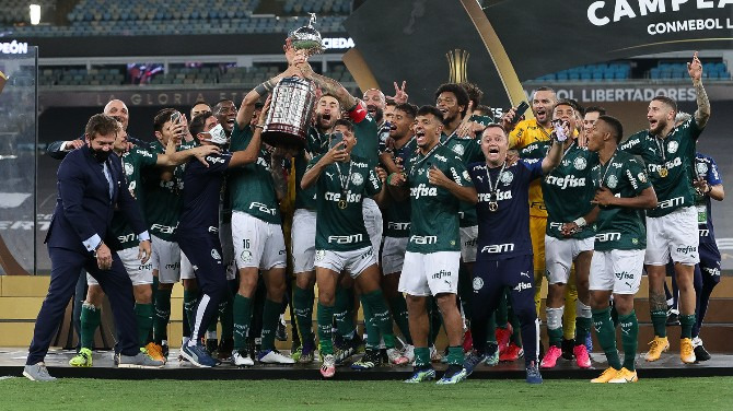  Palmeiras abriu a década com título para o Brasil na Libertadores!