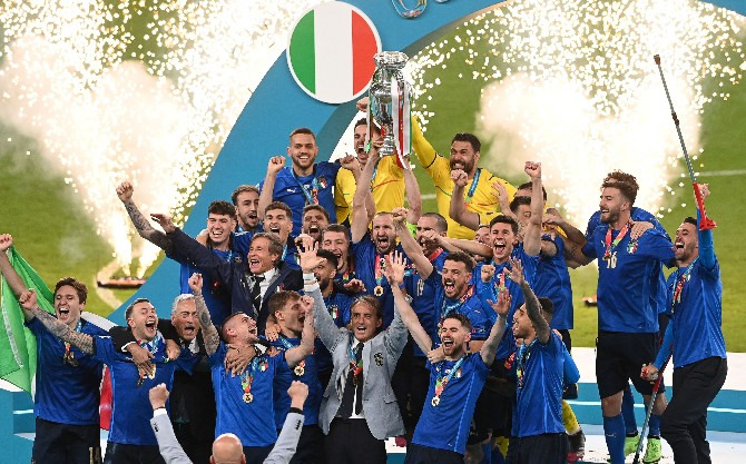  Itália encerrou longo jejum e voltou a conquistar o título da Eurocopa!