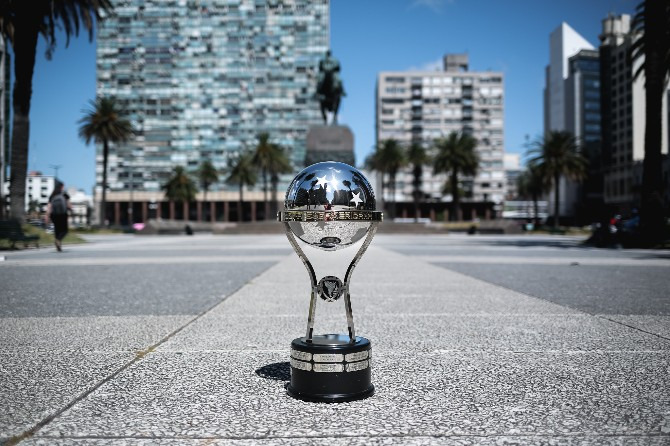  Quatro países tentam desencantar e buscam o 1º título na CONMEBOL Sul-americana!