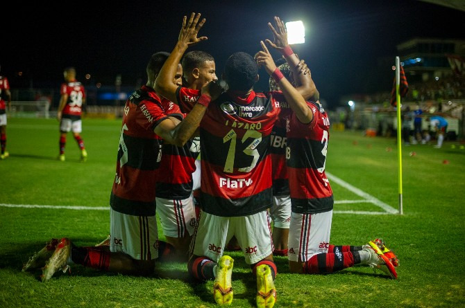  Festa em campo com a garotada, mas déficit nas arquibancadas para o Flamengo na estreia do Cariocão!