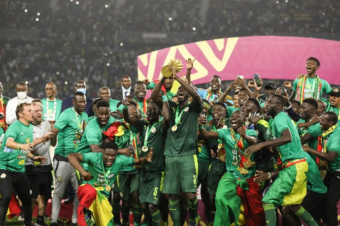  Senegal, em sua 3ª final, superou o Egito nos pênaltis e faturou o 1º título da Copa Africana de Nações!
