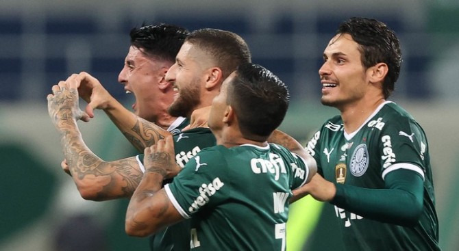  Palmeiras não deu chances ao Athletico Paranaense e faturou a inédita Recopa!