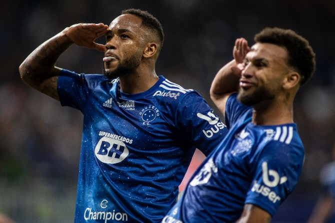  Cruzeiro superou o CRB e conquistou sua primeira vitória contra alagoanos na Série B!