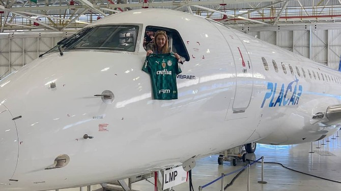  Leila Pereira, presidente do Palmeiras, comprou um avião para o time viajar!