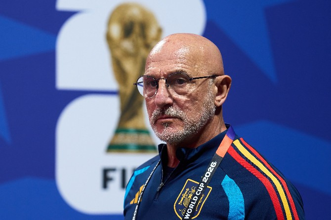  Luis de la Fuente, da Espanha, é um dos 20 técnicos que comandarão a própria seleção do país na Copa do Mundo 2026.