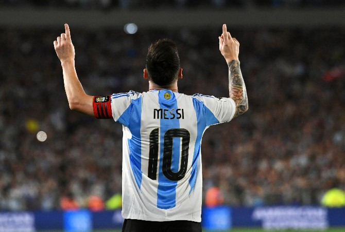  Messi tem 13 gols em Copas do Mundo e está a 3 de Klose!