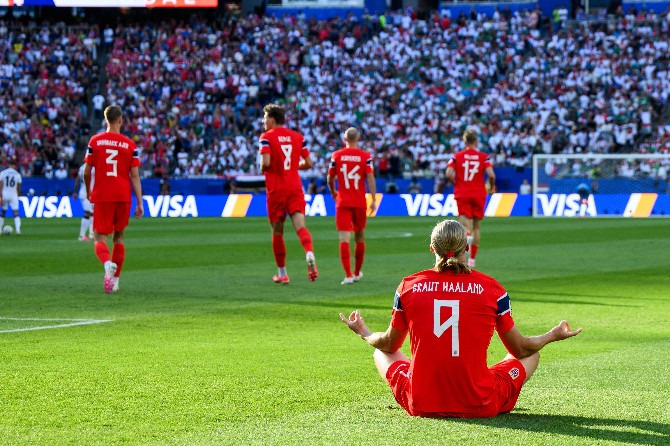  Haaland anotou 4 gols e passou a ser o maior artilheiro da Noruega em Copas do Mundo!