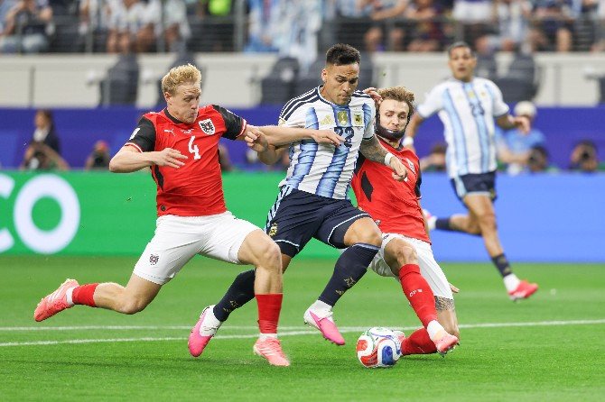 Áustria quer repetir a Copa de 1982 para avançar de fase!